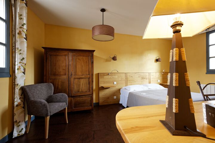 Room 5 of 43