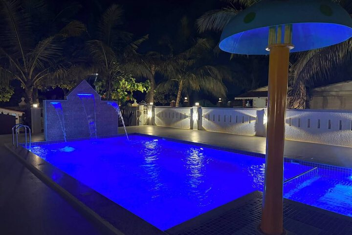 Pool 26 of 34