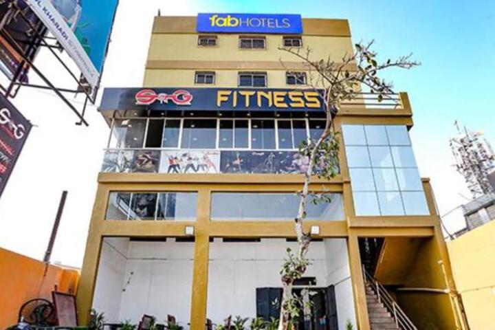 FabHotel Goodluck Stays