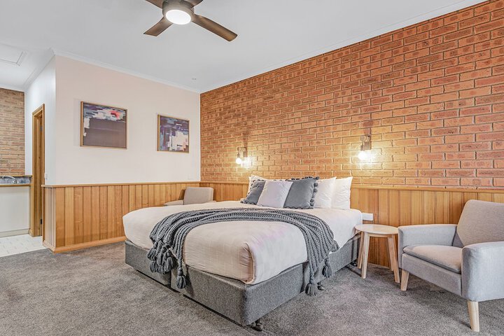Room 41 of 64