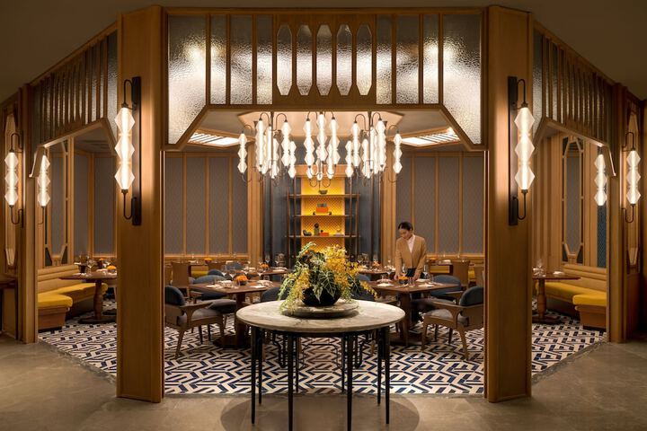 Dining 61 of 110