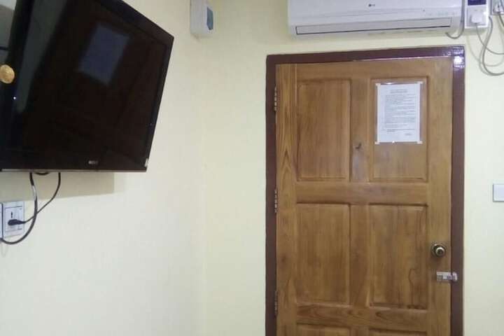 Room 8 of 26