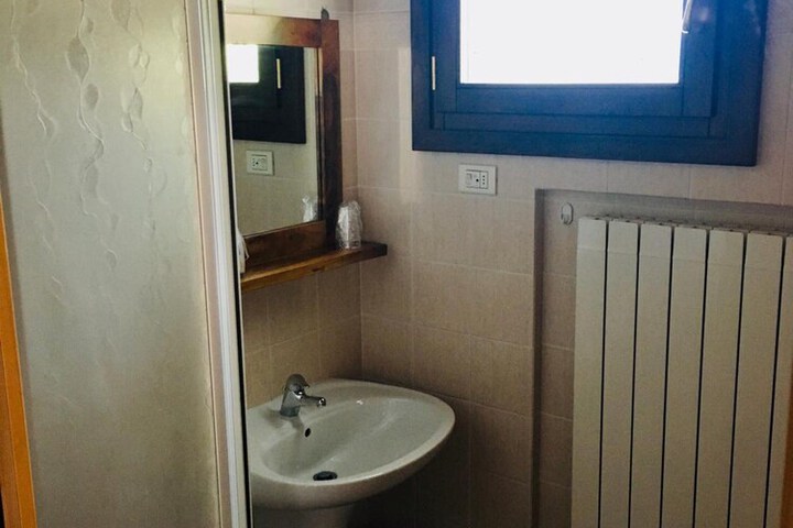 Room 16 of 57