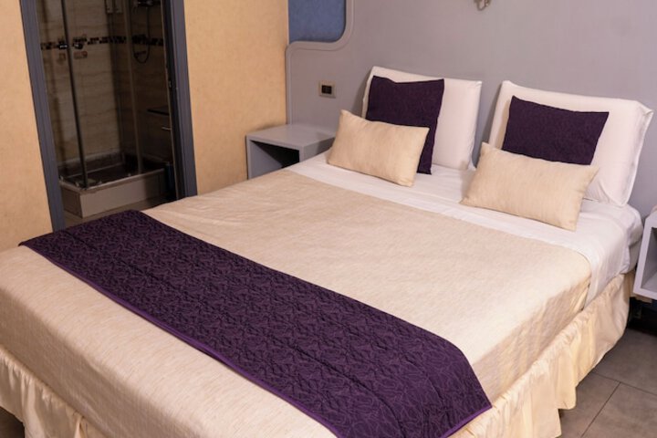 Room 44 of 89