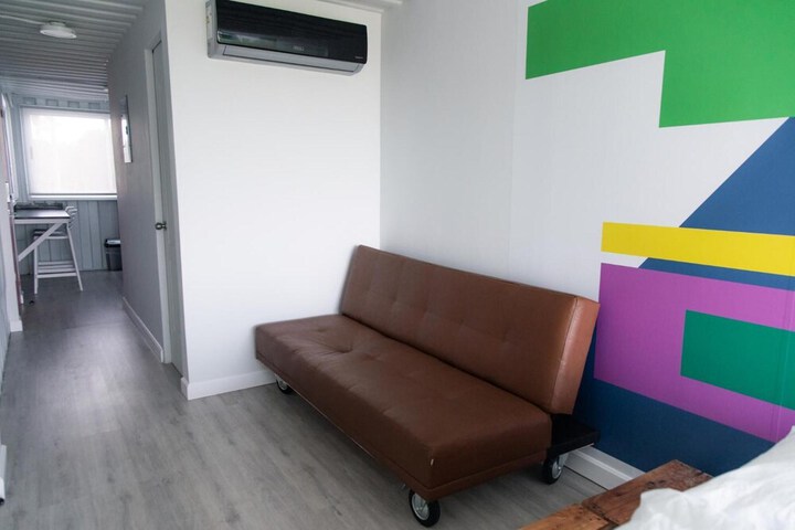 Room 21 of 43