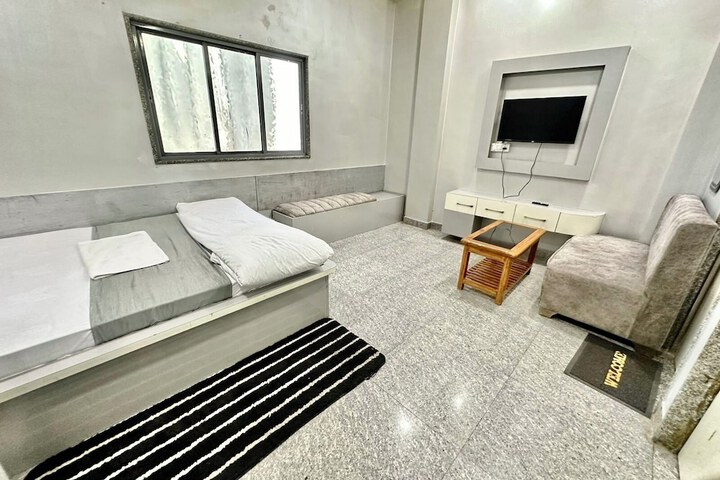 Room 29 of 59