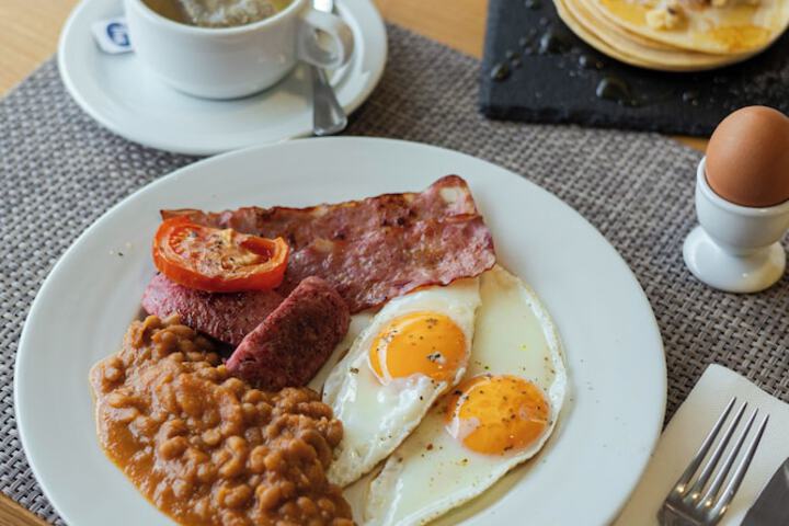 Breakfast meal
