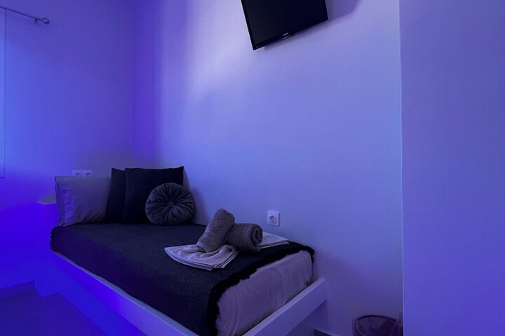 Room 37 of 79