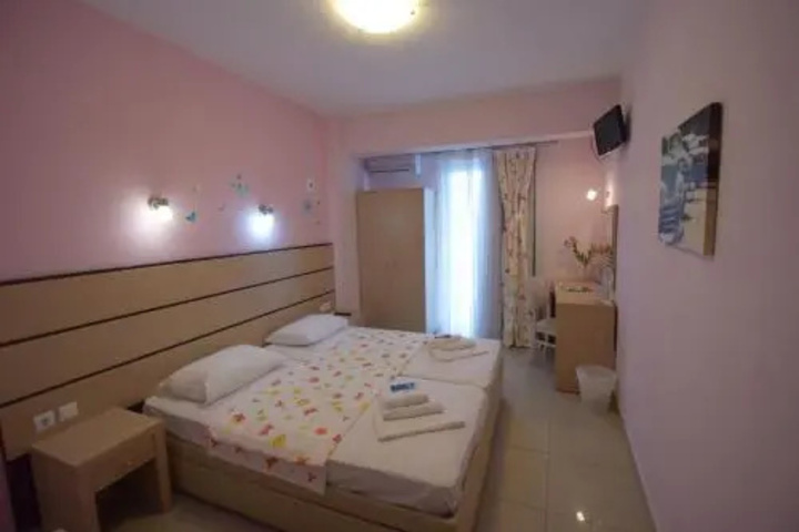 Room 5 of 14