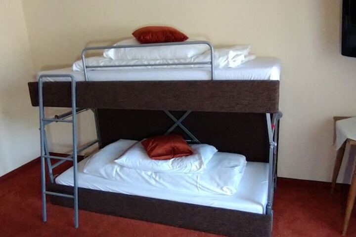 Room 7 of 21