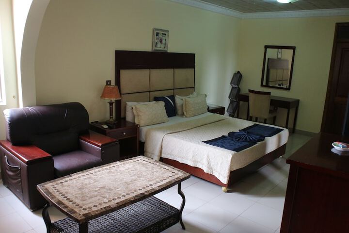 Room 15 of 47