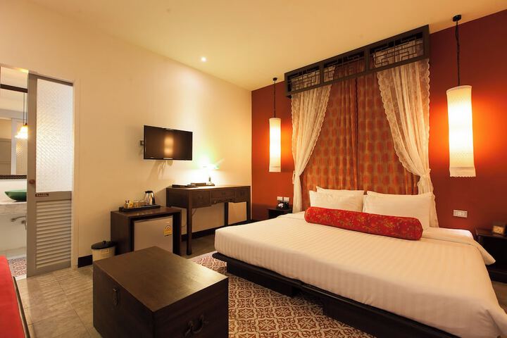 Room 4 of 44