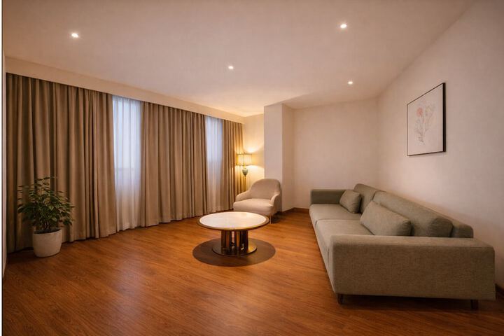 Room 26 of 47