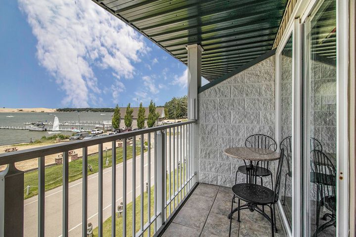 Terrace/Patio 25 of 66