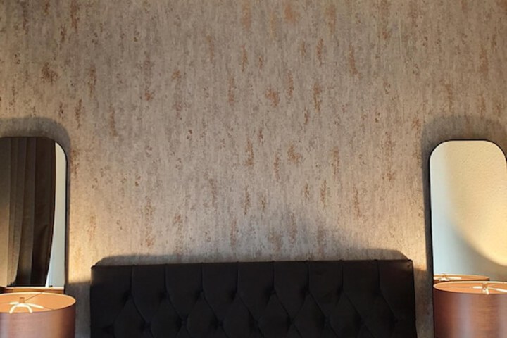 Room 10 of 20