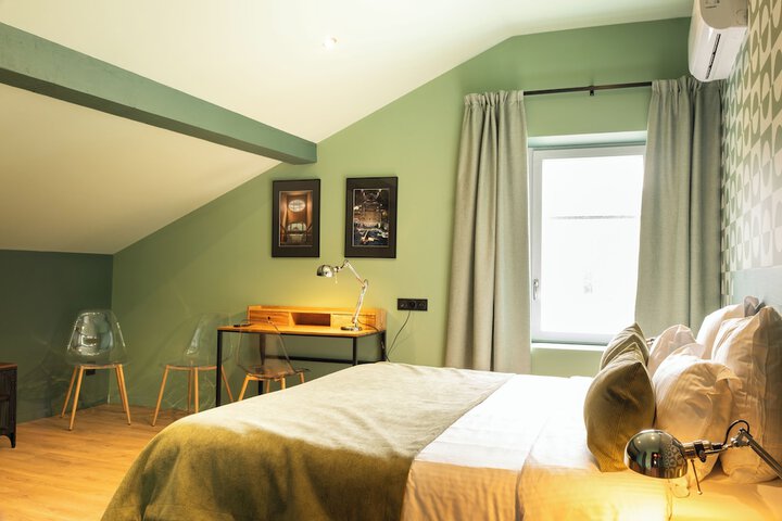 Room 45 of 131
