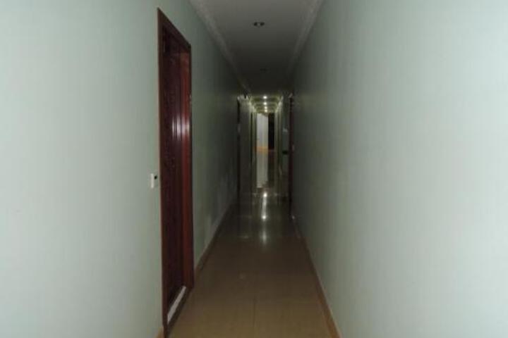 Favour Hotel