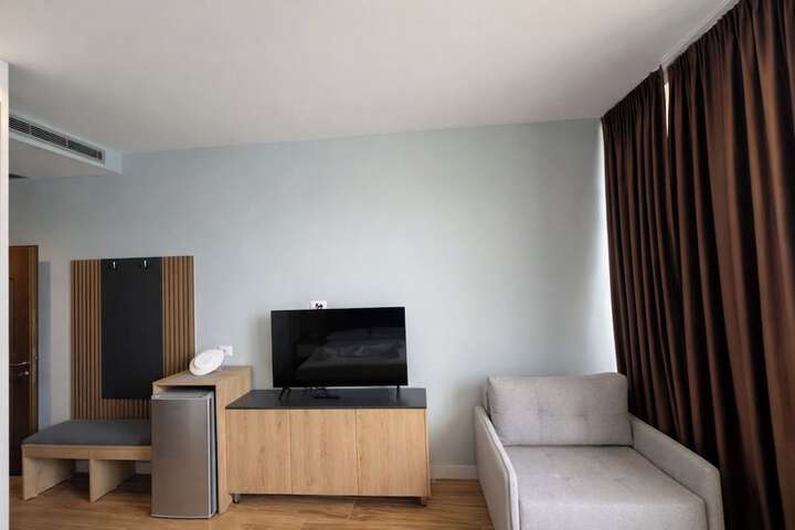 Room 25 of 73