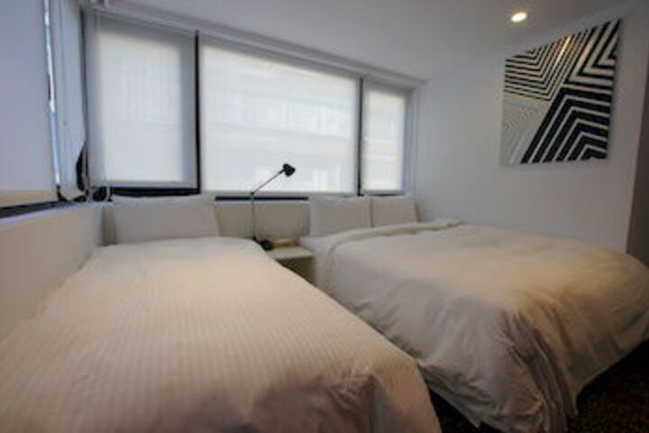 Room 47 of 65