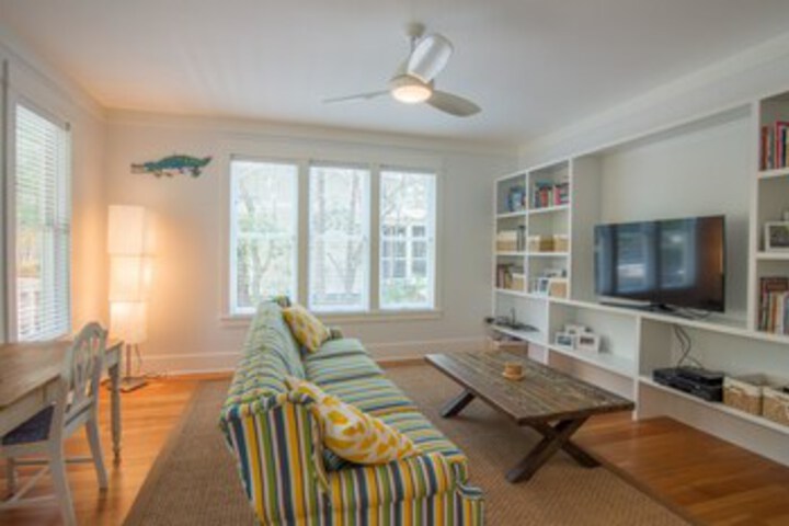 Room 11 of 27