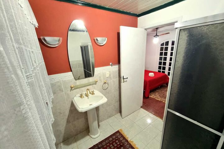 Room 52 of 83