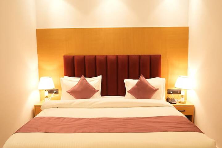 Room 4 of 6