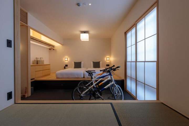 Room 12 of 47