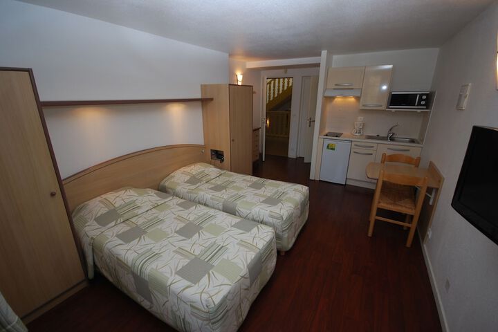 Room 3 of 24