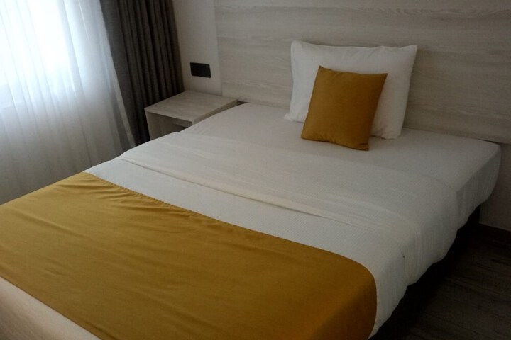 Room 4 of 21