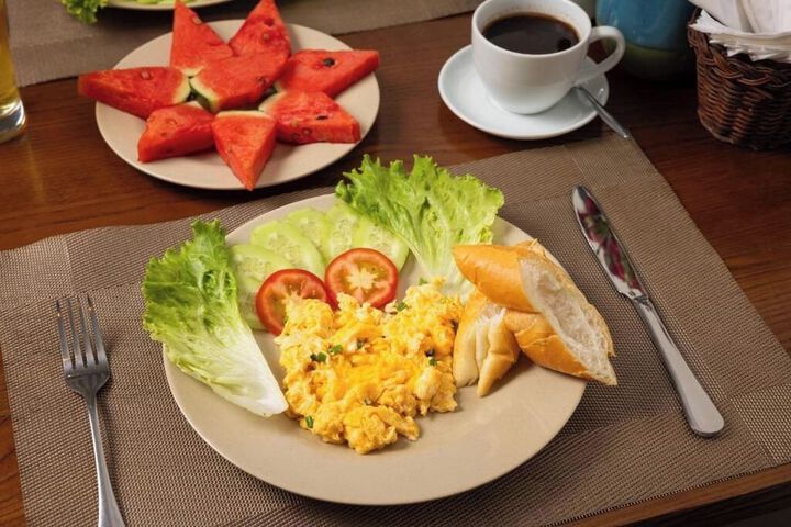 Breakfast/Coffee Service 7 of 23