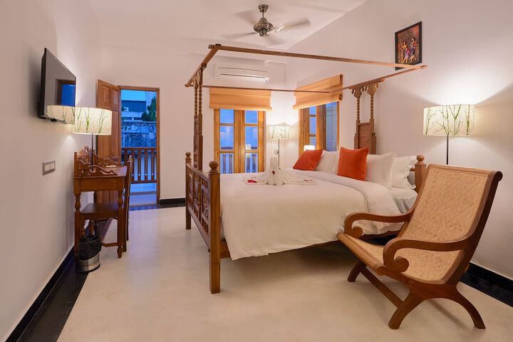 Room 4 of 31