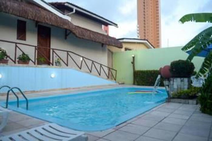 Pool 42 of 48