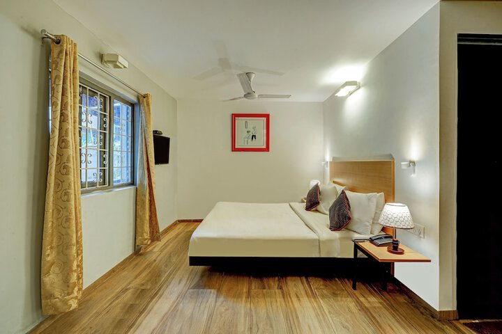 Room 25 of 49