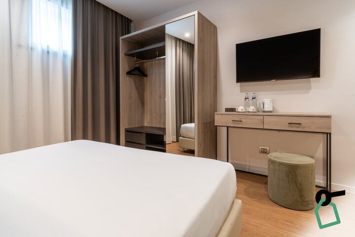 Room 7 of 44