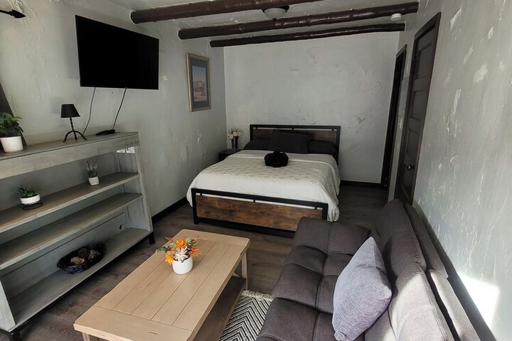 Room 40 of 66