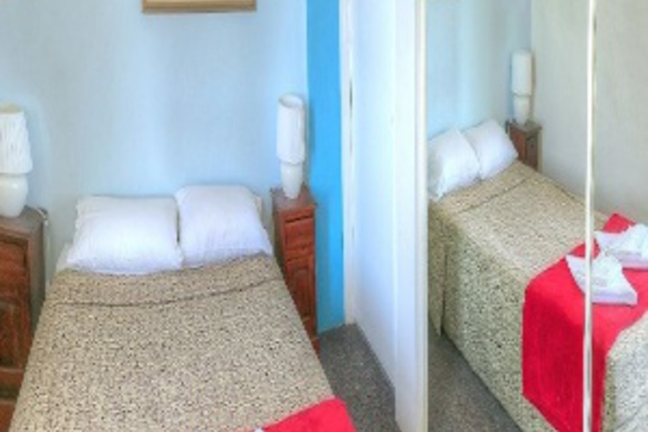 Room 9 of 180