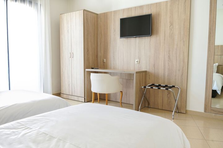 Room 22 of 50