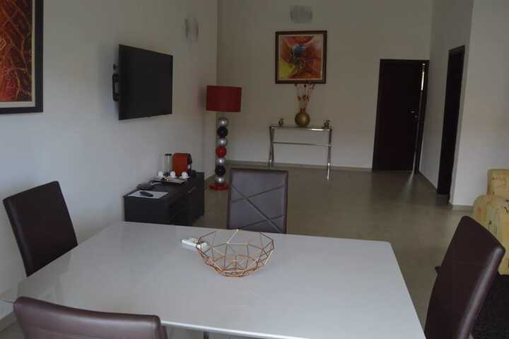 Room 13 of 37