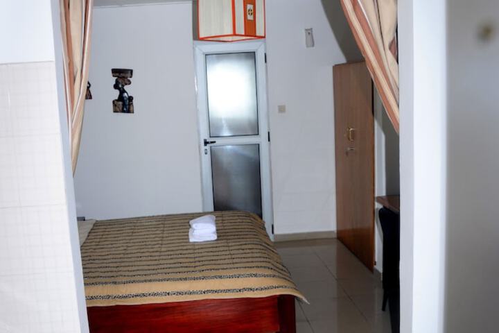 Room 32 of 130