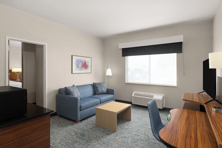 Room 11 of 35