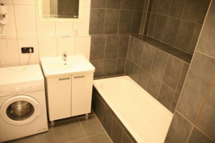 Room 13 of 275