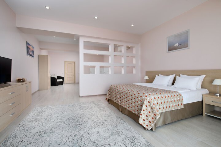 Room 11 of 57