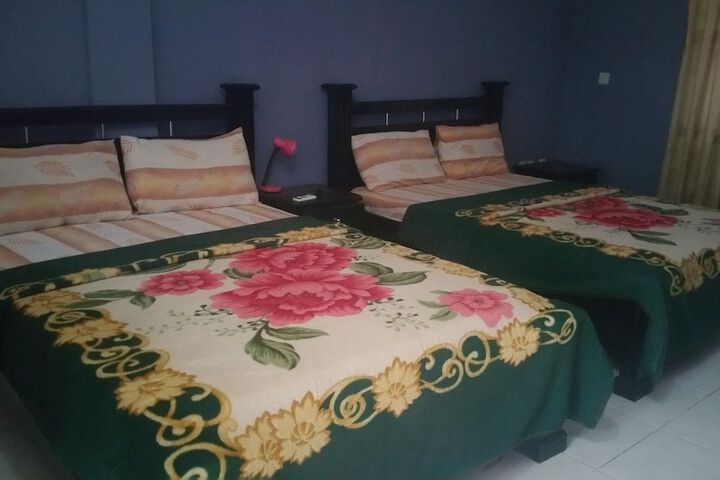 Room 9 of 17