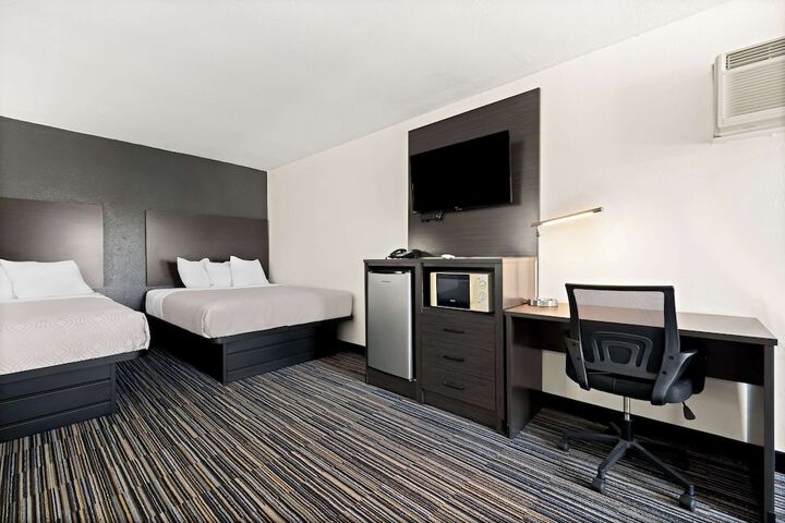 Room 20 of 34