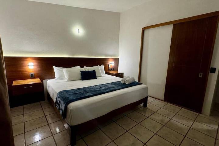 Room 2 of 12