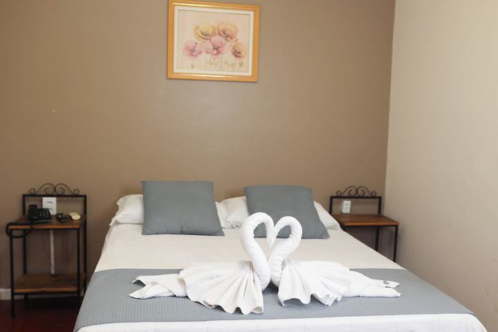 Room 2 of 89