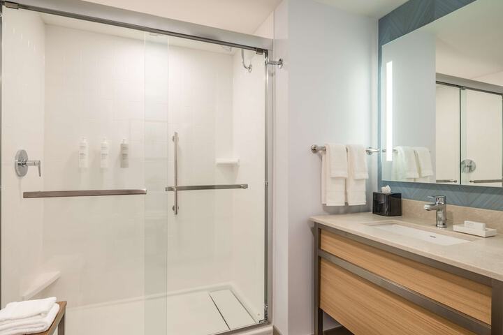 Bathroom shower