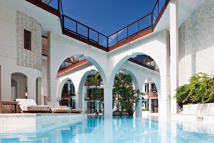 Pools & Facilities