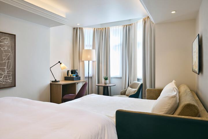 Room 43 of 109