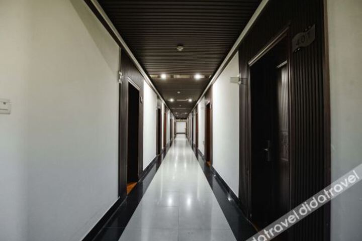 Hotel Interior 9 of 26